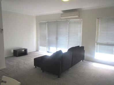 36/2 Stockton Bend, Cockburn Central WA 6164