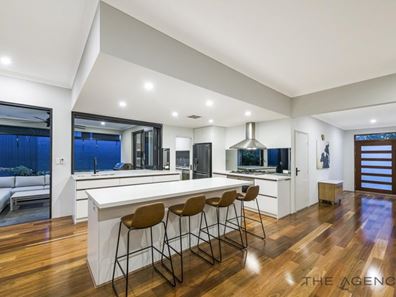 8 Kennedia Lane, Mount Claremont WA 6010
