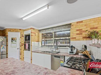 6 Forrester Road, Moresby WA 6530