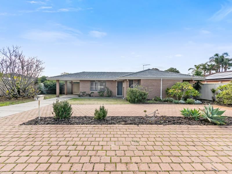 17 Richards Crescent, Craigie