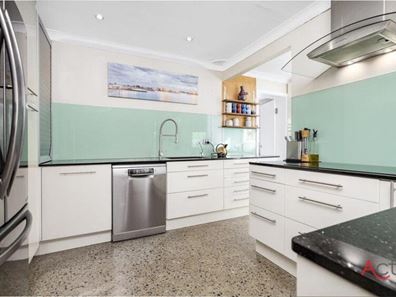 7 Chant Court, Tarcoola Beach WA 6530