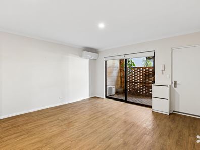 3/3 Paget St, Hilton WA 6163