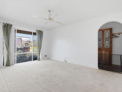 3 Ives Place, Armadale WA 6112