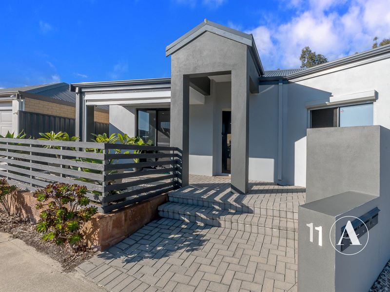 1/11 Yewers Drive, Champion Lakes