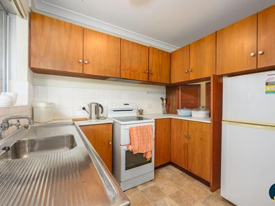 18/4 Minchinson Street, Shoalwater WA 6169