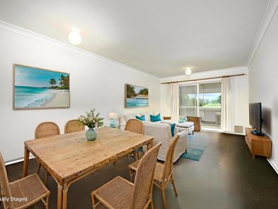 18/4 Minchinson Street, Shoalwater WA 6169