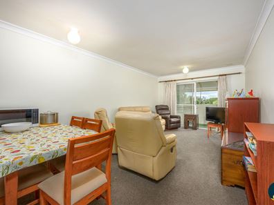 18/4 Minchinson Street, Shoalwater WA 6169