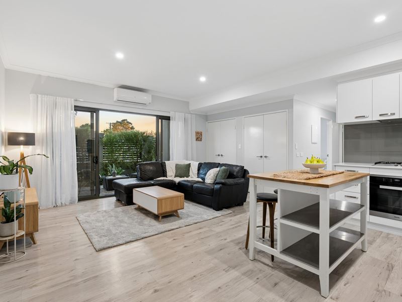 2/26 Smiths Avenue, Redcliffe
