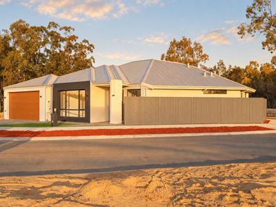 4 Erickson Street, Forrestdale WA 6112