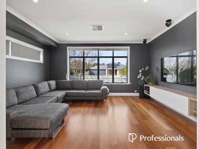 3 Quokka Street, Wattle Grove WA 6107