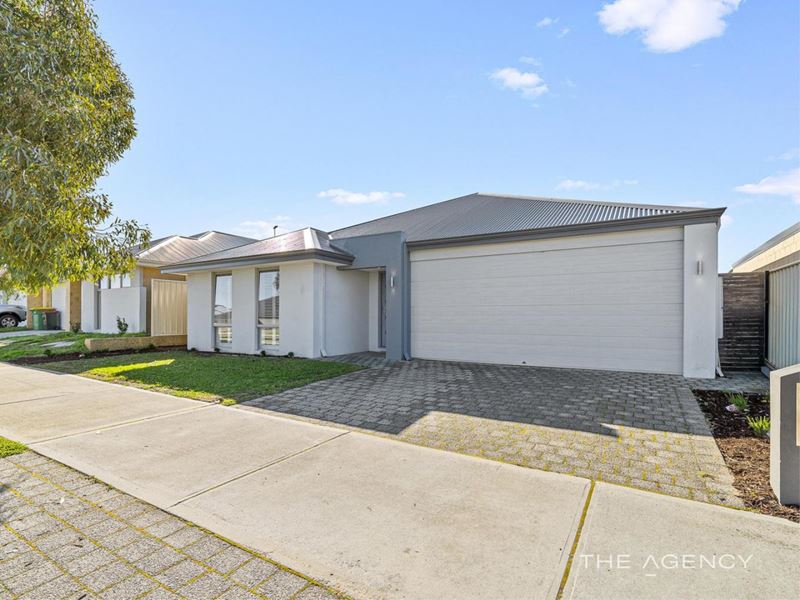 11 Barnong Road, Golden Bay WA 6174