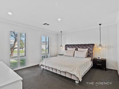 11 Barnong Road, Golden Bay WA 6174