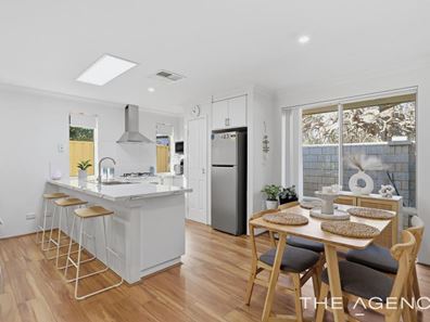 2/175B Oakmont Avenue, Meadow Springs WA 6210