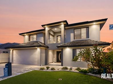 4 Sandford Avenue, Lake Coogee WA 6166