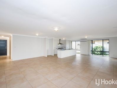 250 Harpenden Street, Southern River WA 6110