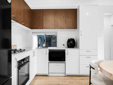 101/36 Merrifield Avenue, Kelmscott WA 6111