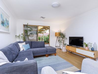 2/45 Cale Street, Como WA 6152