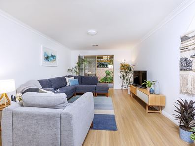 2/45 Cale Street, Como WA 6152