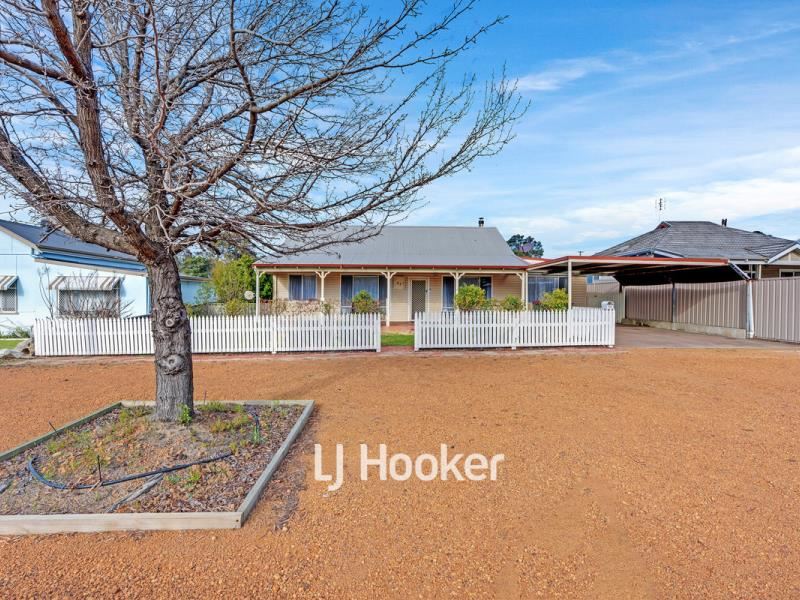 65 Ogden Street, Collie
