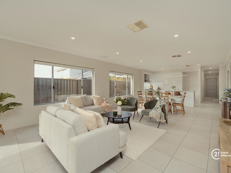 4 Caraway Street, Treeby WA 6164