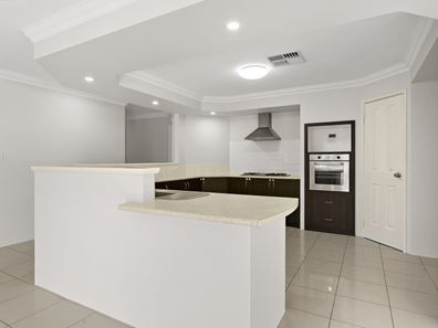 12 Quandong Parkway, Halls Head WA 6210