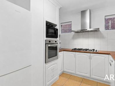 5C Roberts Road, Lathlain WA 6100