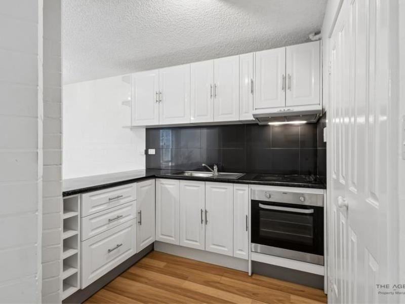 12/311 Harborne Street, Glendalough WA 6016