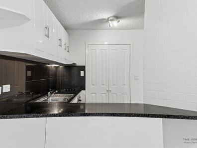 12/311 Harborne Street, Glendalough WA 6016