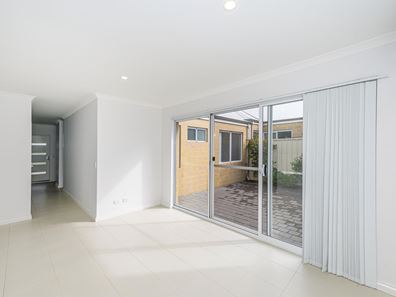 16B Ashcroft Way, Balga WA 6061