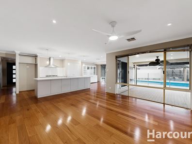 8 Elora Close, Banksia Grove WA 6031