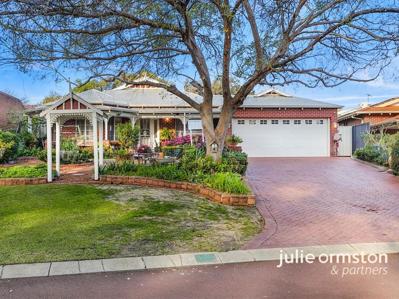 15 Parkwood Avenue, Woodvale WA 6026