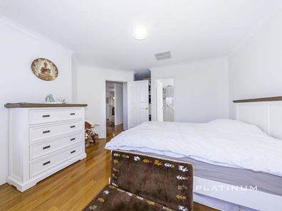 11 Cairnsmore Chase, Kinross WA 6028
