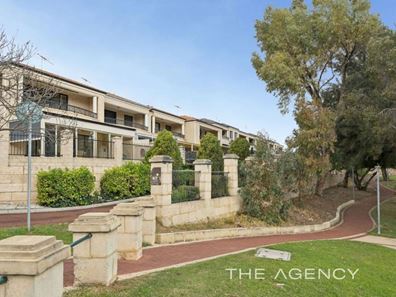 2/33 Waterston Gardens, Hillarys WA 6025