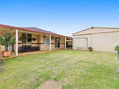 1 Blakemore Retreat, Huntingdale WA 6110