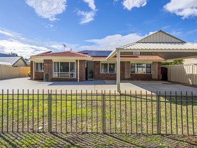 454 Riverton Drive East, Riverton WA 6148