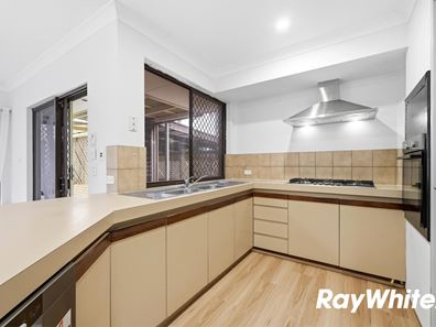 16 Reflection Gardens, Ballajura WA 6066