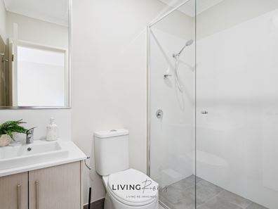 Room/3  136 Broadway, Bayswater WA 6053