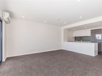 5/50 Commander Drive, Alkimos WA 6038