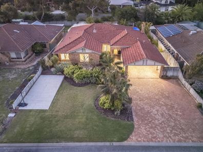 6 BALLYBUNION CRESCENT, Connolly WA 6027
