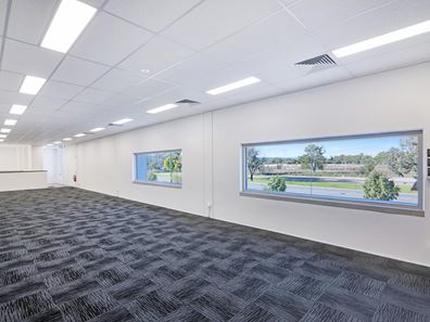 2 Hensbrook Loop, Forrestdale WA 6112