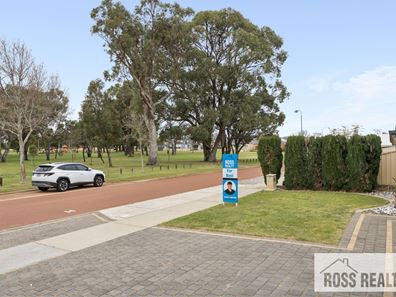 35 Barcelona Terrace, Hocking WA 6065