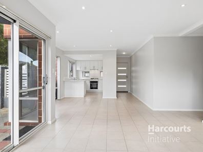 8/22 Lapage Street, Belmont WA 6104