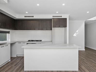 9/114 Matheson Road, Applecross WA 6153