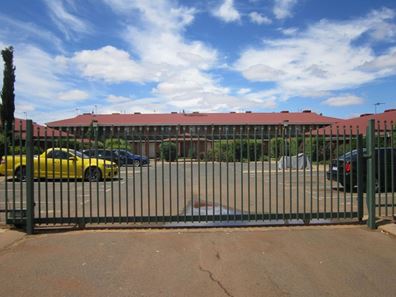 2/32 Shotover Place, Kalgoorlie WA 6430