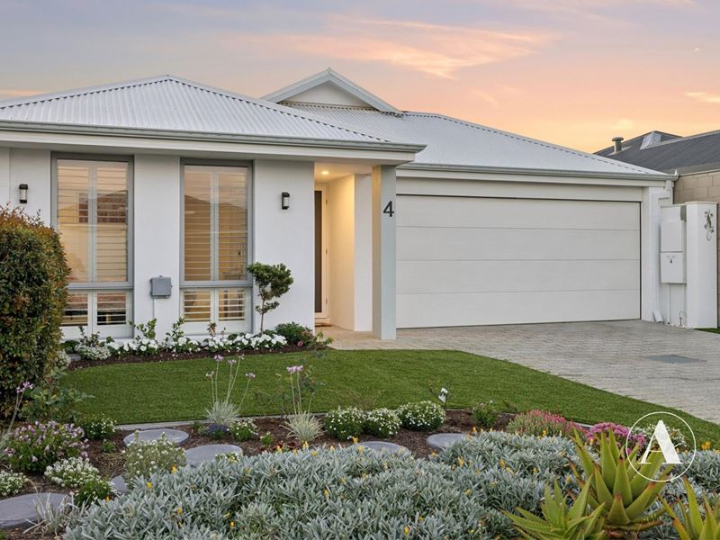 4 Golden Way, Piara Waters