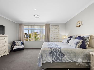11 Camden Street, Australind WA 6233