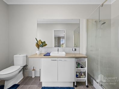 11 Camden Street, Australind WA 6233