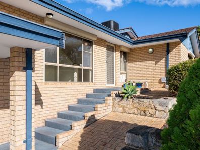 90 Pinnaroo Drive, Padbury WA 6025