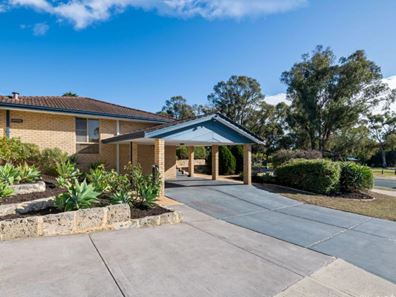 90 Pinnaroo Drive, Padbury WA 6025