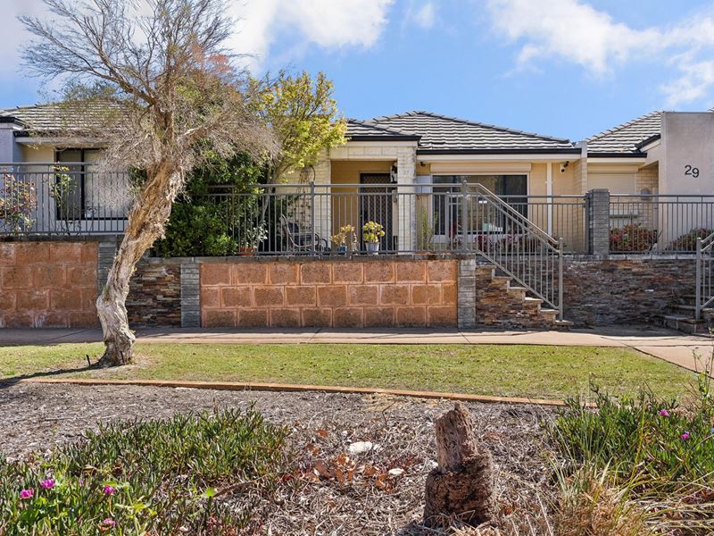 27 Redstone Trail, Ellenbrook WA 6069